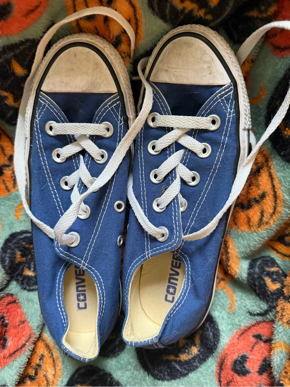 Converse youth low